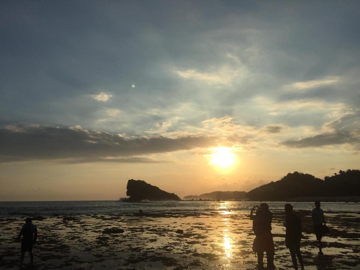 Watukarung Ristu Homestay Kalak Экстерьер фото